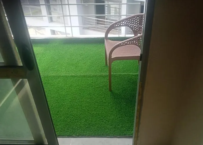 كريستال بلازا بكمبوند معمار المرشدي المعادي