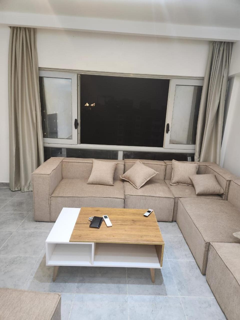 كريستال بلازا بكمبوند معمار المرشدي المعادي Apartment Kairo